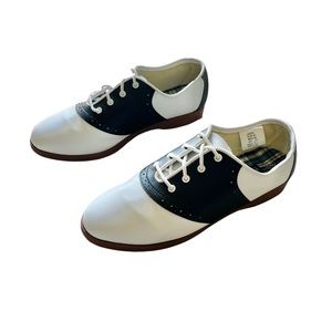 Vintage Women’s Saddle Shoes 9 Black White 90s 50s